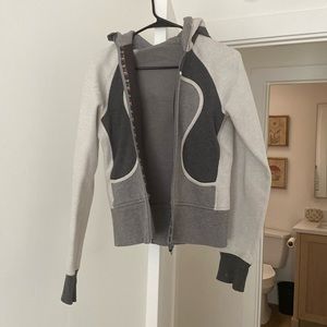 Lulu Lemon jacket size 6